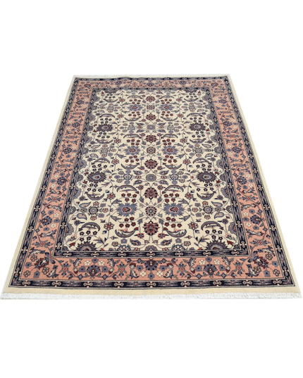 Heritage 4' 1" X 6' 1" Hand Knotted Wool Rug 4' 1" X 6' 1" (124 X 185) / Ivory / Wool