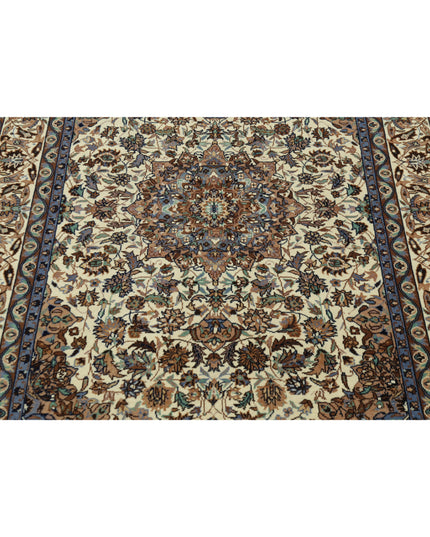 Heritage 4' 0" X 5' 11" Hand Knotted Wool Rug 4' 0" X 5' 11" (122 X 180) / Ivory / Wool