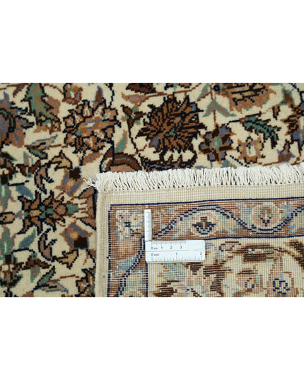 Heritage 4' 0" X 5' 11" Hand Knotted Wool Rug 4' 0" X 5' 11" (122 X 180) / Ivory / Wool