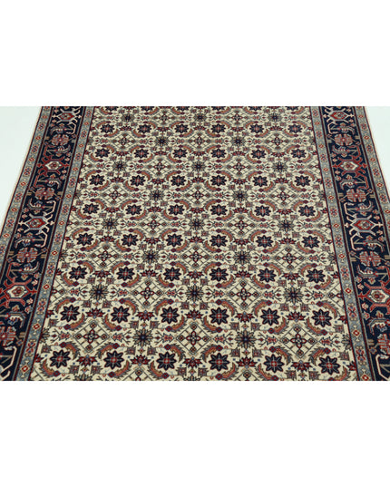 Heritage 4' 0" X 5' 10" Hand Knotted Wool Rug 4' 0" X 5' 10" (122 X 178) / Ivory / Wool