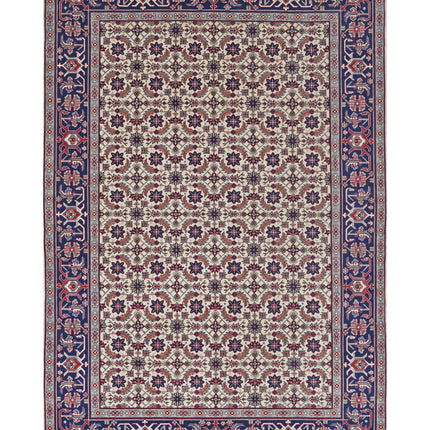 Heritage 4' 0" X 5' 10" Hand Knotted Wool Rug 4' 0" X 5' 10" (122 X 178) / Ivory / Wool