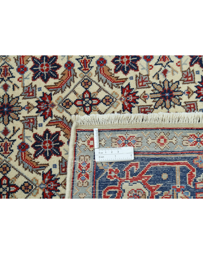 Heritage 4' 0" X 5' 10" Hand Knotted Wool Rug 4' 0" X 5' 10" (122 X 178) / Ivory / Wool