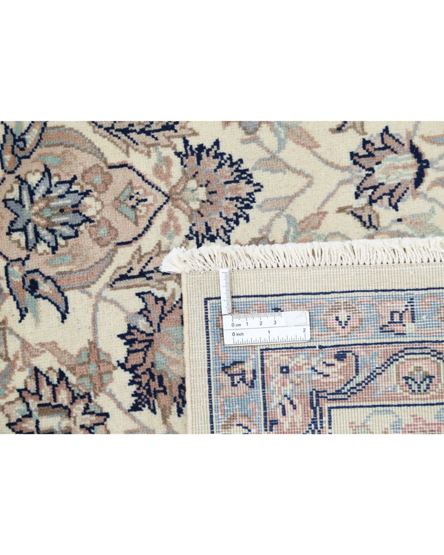 Heritage 5' 11" X 8' 11" Hand Knotted Wool Rug 5' 11" X 8' 11" (180 X 272) / Ivory / Wool