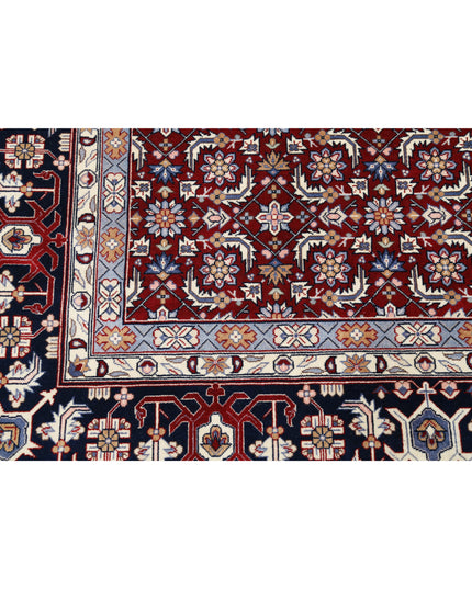 Heritage 8' 1" X 11' 6" Hand Knotted Wool Rug 8' 1" X 11' 6" (246 X 351) / Red / Wool