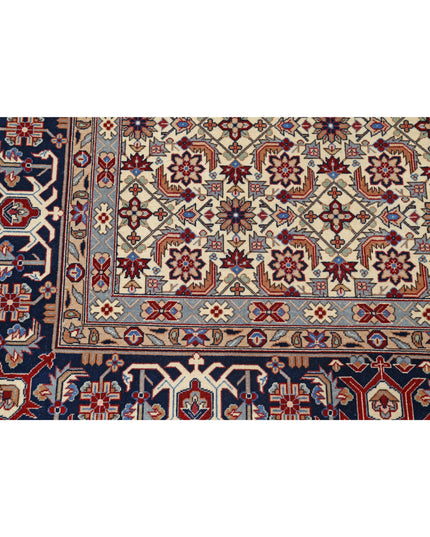 Heritage 8' 0" X 10' 1" Hand Knotted Wool Rug 8' 0" X 10' 1" (244 X 307) / Ivory / Wool