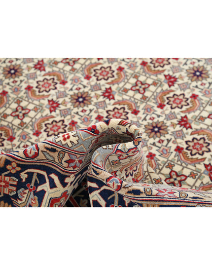 Heritage 7' 11" X 10' 0" Hand Knotted Wool Rug 7' 11" X 10' 0" (241 X 305) / Ivory / Wool