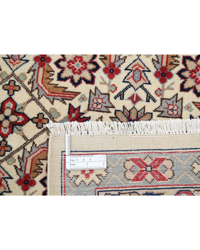 Heritage 7' 11" X 10' 0" Hand Knotted Wool Rug 7' 11" X 10' 0" (241 X 305) / Ivory / Wool