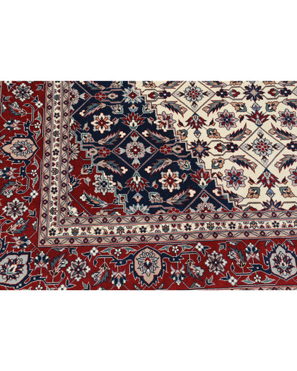 Heritage 7' 0" X 10' 0" Hand Knotted Wool Rug 7' 0" X 10' 0" (213 X 305) / Ivory / Wool