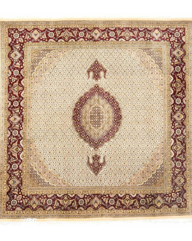 Heritage 8' 0" X 8' 1" Hand Knotted Wool & Silk Rug 8' 0" X 8' 1" (244 X 246) / Ivory / Wool & Silk