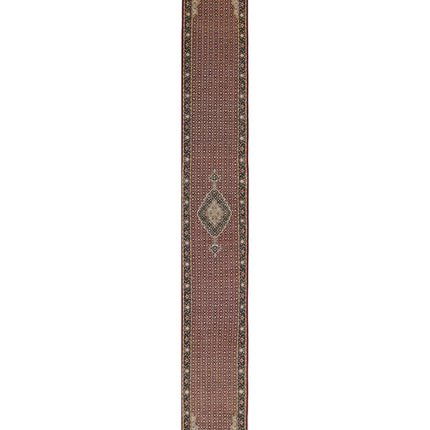 Heritage 2' 7" X 20' 3" Hand Knotted Wool & Silk Rug 2' 7" X 20' 3" (79 X 617) / Red / Wool & Silk