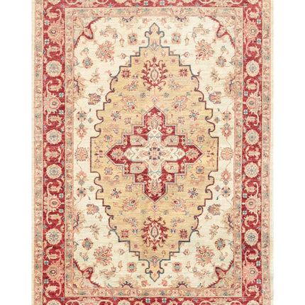 Heriz 5' 9" X 7' 9" Hand Knotted Wool Rug 5' 9" X 7' 9" (175 X 236) / Ivory / Wool