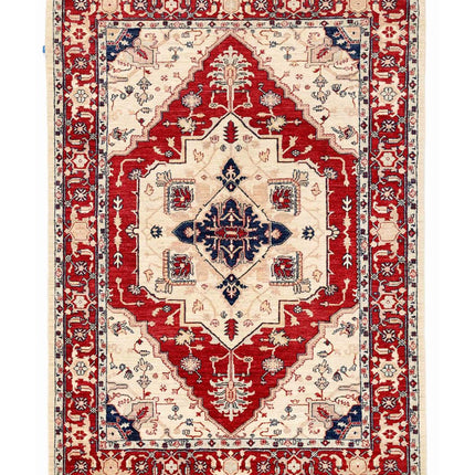 Heriz 5' 6" X 7' 10" Hand Knotted Wool Rug 5' 6" X 7' 10" (168 X 239) / Ivory / Wool