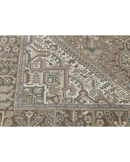 Heriz 7' 11" X 10' 8" Hand Knotted Wool Rug 7' 11" X 10' 8" (241 X 325) / Taupe / Wool