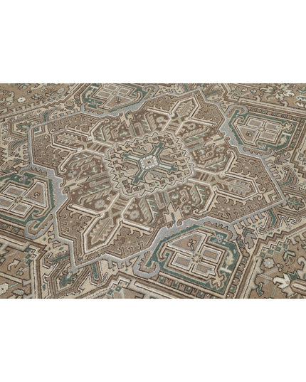 Heriz 7' 11" X 10' 8" Hand Knotted Wool Rug 7' 11" X 10' 8" (241 X 325) / Taupe / Wool