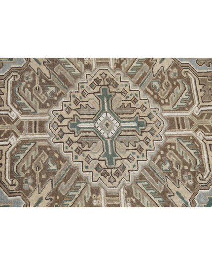 Heriz 7' 11" X 10' 8" Hand Knotted Wool Rug 7' 11" X 10' 8" (241 X 325) / Taupe / Wool