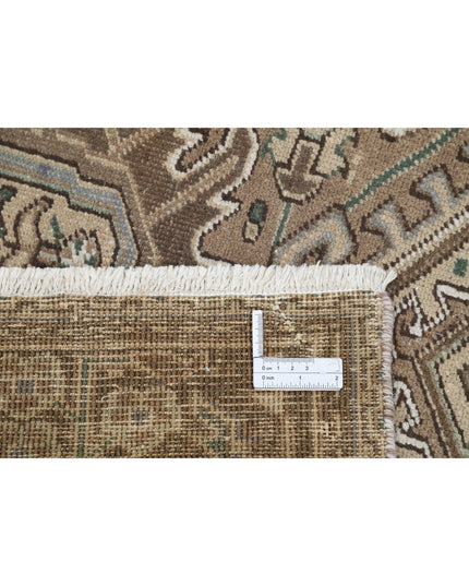 Heriz 7' 11" X 10' 8" Hand Knotted Wool Rug 7' 11" X 10' 8" (241 X 325) / Taupe / Wool