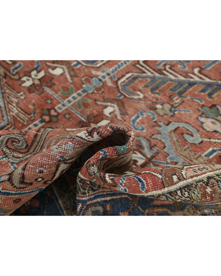 Heriz 7' 3" X 10' 3" Hand Knotted Wool Rug 7' 3" X 10' 3" (221 X 312) / Rust / Wool