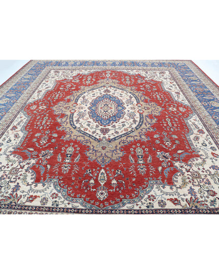 Heriz 14' 2" X 15' 2" Hand Knotted Wool Rug 14' 2" X 15' 2" (432 X 462) / Red / Wool