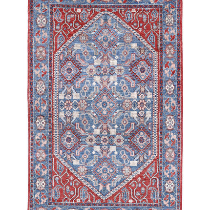 Heriz 3' 8" X 6' 2" Hand Knotted Wool Rug 3' 8" X 6' 2" (112 X 188) / Red / Wool