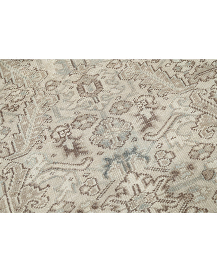 Heriz 7' 0" X 8' 11" Hand Knotted Wool Rug 7' 0" X 8' 11" (213 X 272) / Taupe / Wool