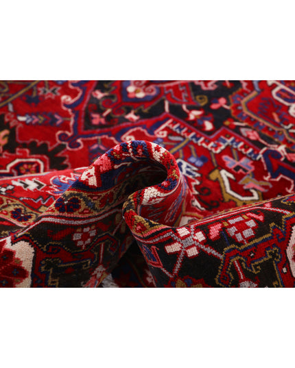 Heriz 8' 1" X 11' 2" Hand Knotted Wool Rug 8' 1" X 11' 2" (246 X 340) / Red / Wool