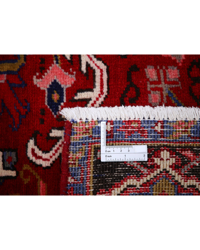 Heriz 8' 1" X 11' 2" Hand Knotted Wool Rug 8' 1" X 11' 2" (246 X 340) / Red / Wool