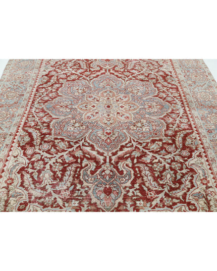 Heriz 7' 10" X 10' 10" Hand Knotted Wool Rug 7' 10" X 10' 10" (239 X 330) / Red / Wool