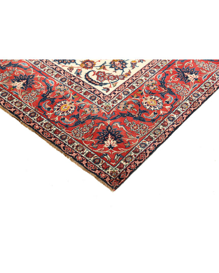 Isfahan 7' 4" X 11' 1" Hand Knotted Wool Rug 7' 4" X 11' 1" (223 X 338) / Ivory / Wool