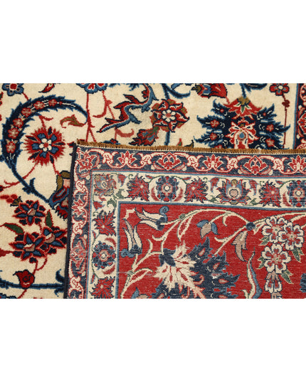 Isfahan 7' 4" X 11' 1" Hand Knotted Wool Rug 7' 4" X 11' 1" (223 X 338) / Ivory / Wool