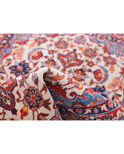 Isfahan 3' 3" X 4' 10" Hand Knotted Wool Rug 3' 3" X 4' 10" (99 X 147) / Ivory / Wool