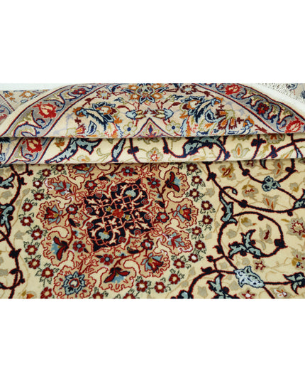 Isfahan 3' 7" X 5' 3" Hand Knotted Wool & Silk Rug 3' 7" X 5' 3" (109 X 160) / Ivory / Wool & Silk