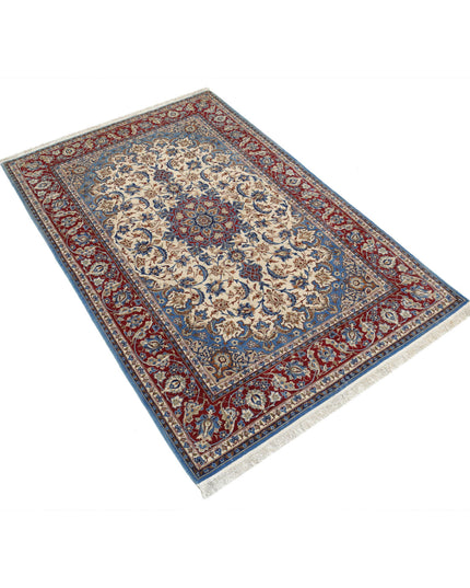 Isfahan 3' 7" X 5' 5" Hand Knotted Wool & Silk Rug 3' 7" X 5' 5" (109 X 165) / Ivory / Wool & Silk