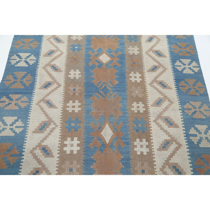 Kafkaas Kilim 4' 8" X 6' 9" Wool Hand-Woven Kilim 4' 8" X 6' 9" (142 X 206) / Multi / Multi