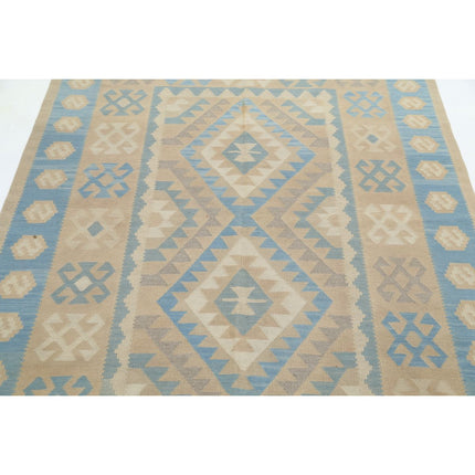 Kafkaas Kilim 5' 2" X 6' 10" Wool Hand-Woven Kilim 5' 2" X 6' 10" (157 X 208) / Multi / Multi