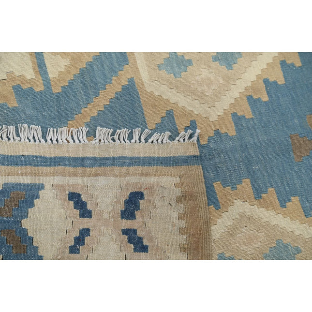 Kafkaas Kilim 5' 2" X 6' 8" Wool Hand-Woven Kilim 5' 2" X 6' 8" (157 X 203) / Multi / Multi