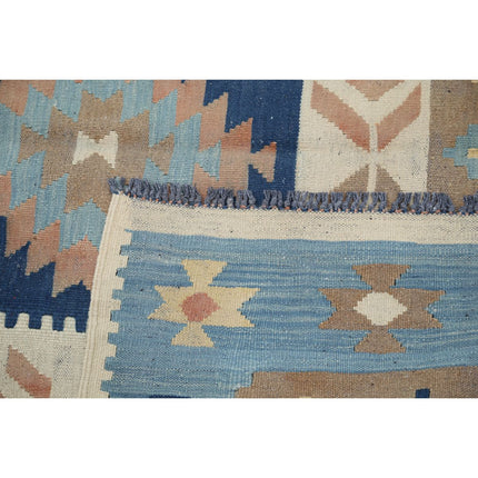 Kafkaas Kilim 4' 7" X 6' 5" Wool Hand-Woven Kilim 4' 7" X 6' 5" (140 X 196) / Multi / Multi