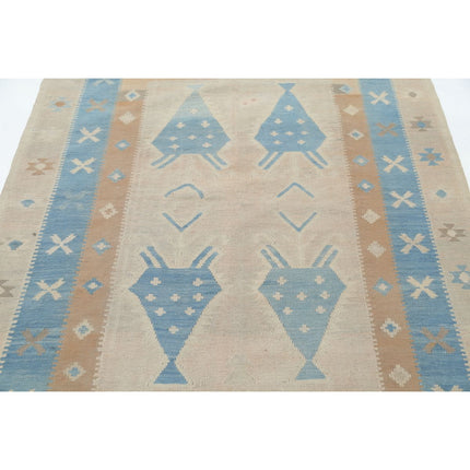 Kafkaas Kilim 5' 0" X 6' 10" Wool Hand-Woven Kilim 5' 0" X 6' 10" (152 X 208) / Multi / Multi