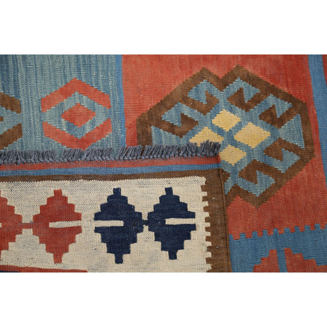 Kafkaas Kilim 5' 4" X 6' 8" Wool Hand-Woven Kilim 5' 4" X 6' 8" (163 X 203) / Multi / Multi