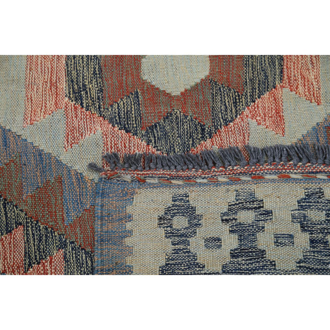 Kafkaas Kilim 5' 4" X 7' 0" Wool Hand-Woven Kilim 5' 4" X 7' 0" (163 X 213) / Multi / Multi