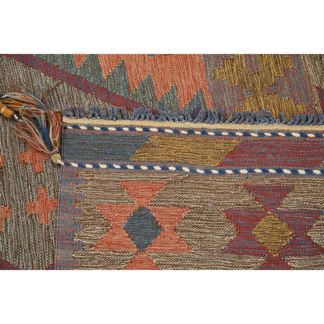 Kafkaas Kilim 4' 10" X 6' 11" Wool Hand-Woven Kilim 4' 10" X 6' 11" (147 X 211) / Multi / Multi