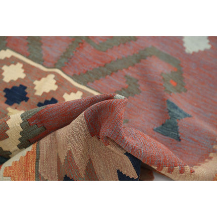 Kafkaas Kilim 4' 5" X 6' 10" Wool Hand-Woven Kilim 4' 5" X 6' 10" (135 X 208) / Multi / Multi