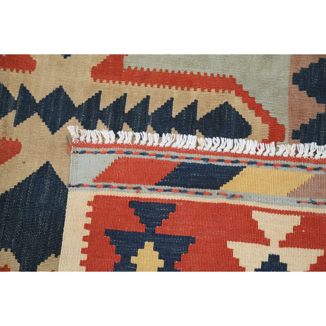 Kafkaas Kilim 4' 7" X 6' 8" Wool Hand-Woven Kilim 4' 7" X 6' 8" (140 X 203) / Multi / Multi