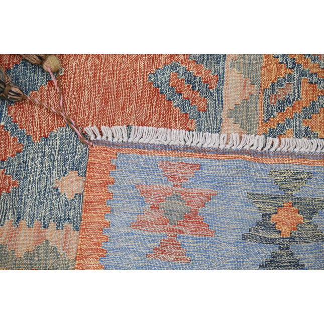 Kafkaas Kilim 4' 11" X 6' 10" Wool Hand-Woven Kilim 4' 11" X 6' 10" (150 X 208) / Multi / Multi