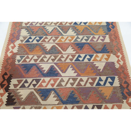 Kafkaas Kilim 4' 10" X 6' 5" Wool Hand-Woven Kilim 4' 10" X 6' 5" (147 X 196) / Multi / Multi