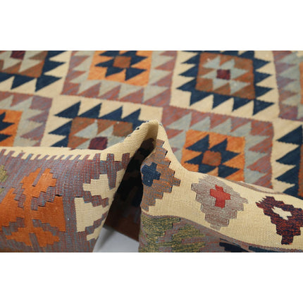 Kafkaas Kilim 4' 11" X 6' 8" Wool Hand-Woven Kilim 4' 11" X 6' 8" (150 X 203) / Multi / Multi