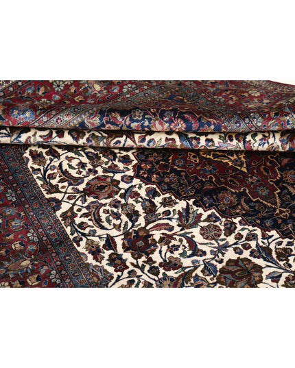 Kashan 4' 3" X 6' 8" Hand Knotted Silk Rug 4' 3" X 6' 8" (130 X 203) / Ivory / Silk