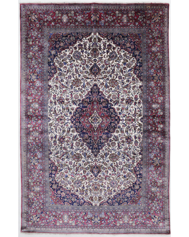 Kashan 4' 3" X 6' 8" Hand Knotted Silk Rug 4' 3" X 6' 8" (130 X 203) / Ivory / Silk