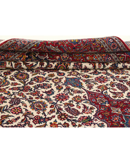 Kashan 8' 8" X 15' 9" Hand Knotted Wool Rug 8' 8" X 15' 9" (264 X 480) / Ivory / Wool