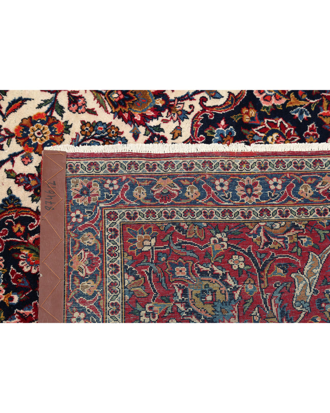 Kashan 8' 8" X 15' 9" Hand Knotted Wool Rug 8' 8" X 15' 9" (264 X 480) / Ivory / Wool