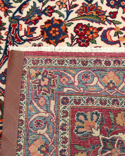 Kashan 10' 3" X 12' 1" Hand Knotted Wool Rug 10' 3" X 12' 1" (312 X 368) / Ivory / Wool